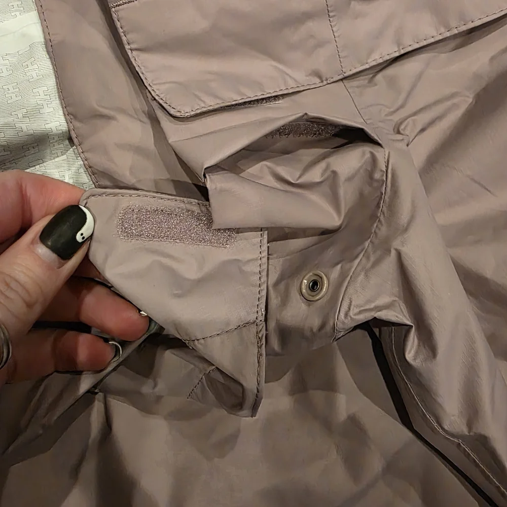 Helly Hansen JR Joke Light Purple Hooded Jacket Waterproof Shell - Picture 6 of 12